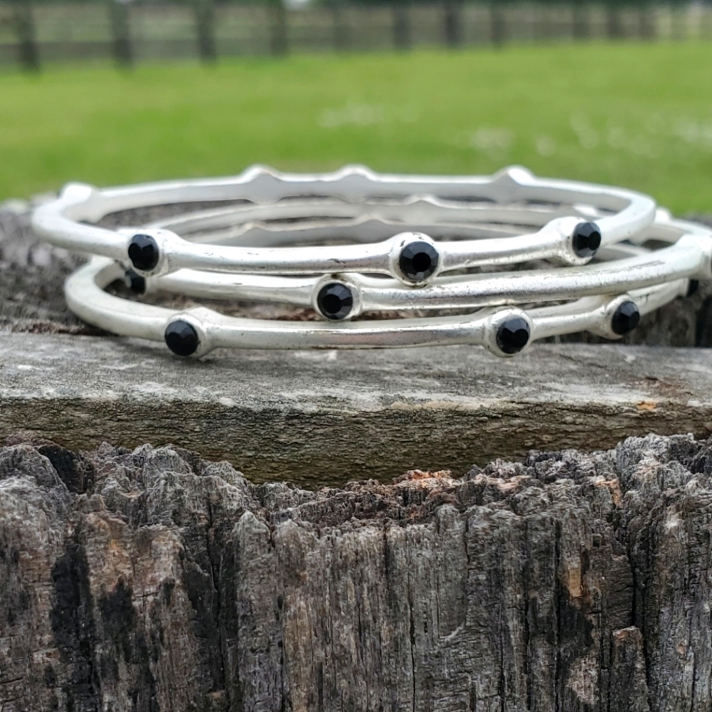 Silver-like bracelets Set of 3